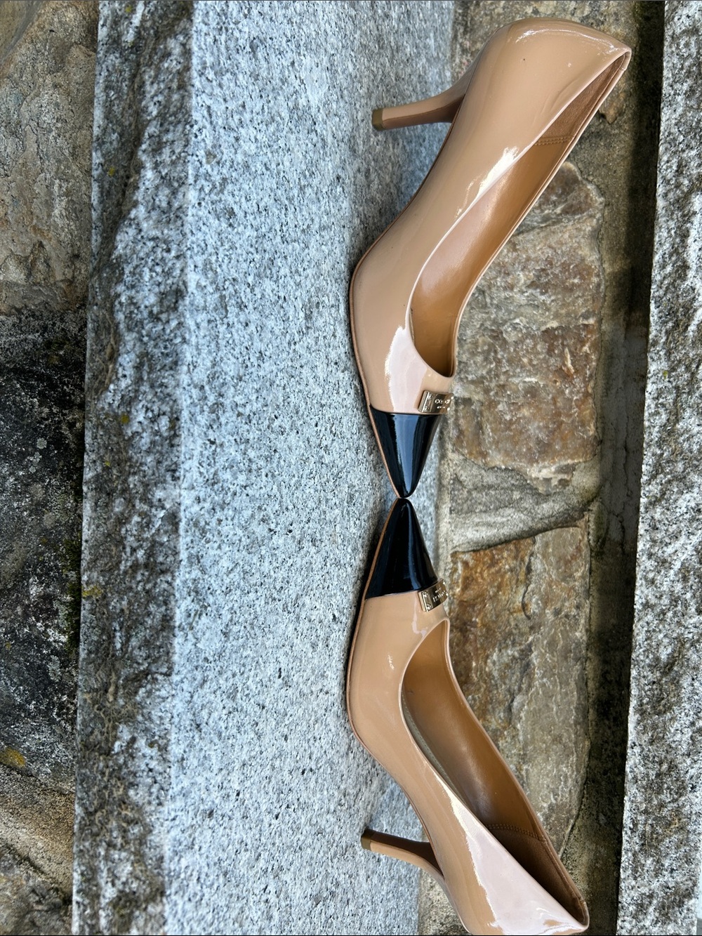 Coach Nude Patent Leather Pumps with Black Patent Pointed Toe - Picture 2 of 6